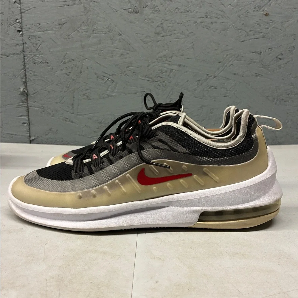 Nike Air Max Axis Sneakers Mens 9 Black Running Athletic Training Gym Low Top